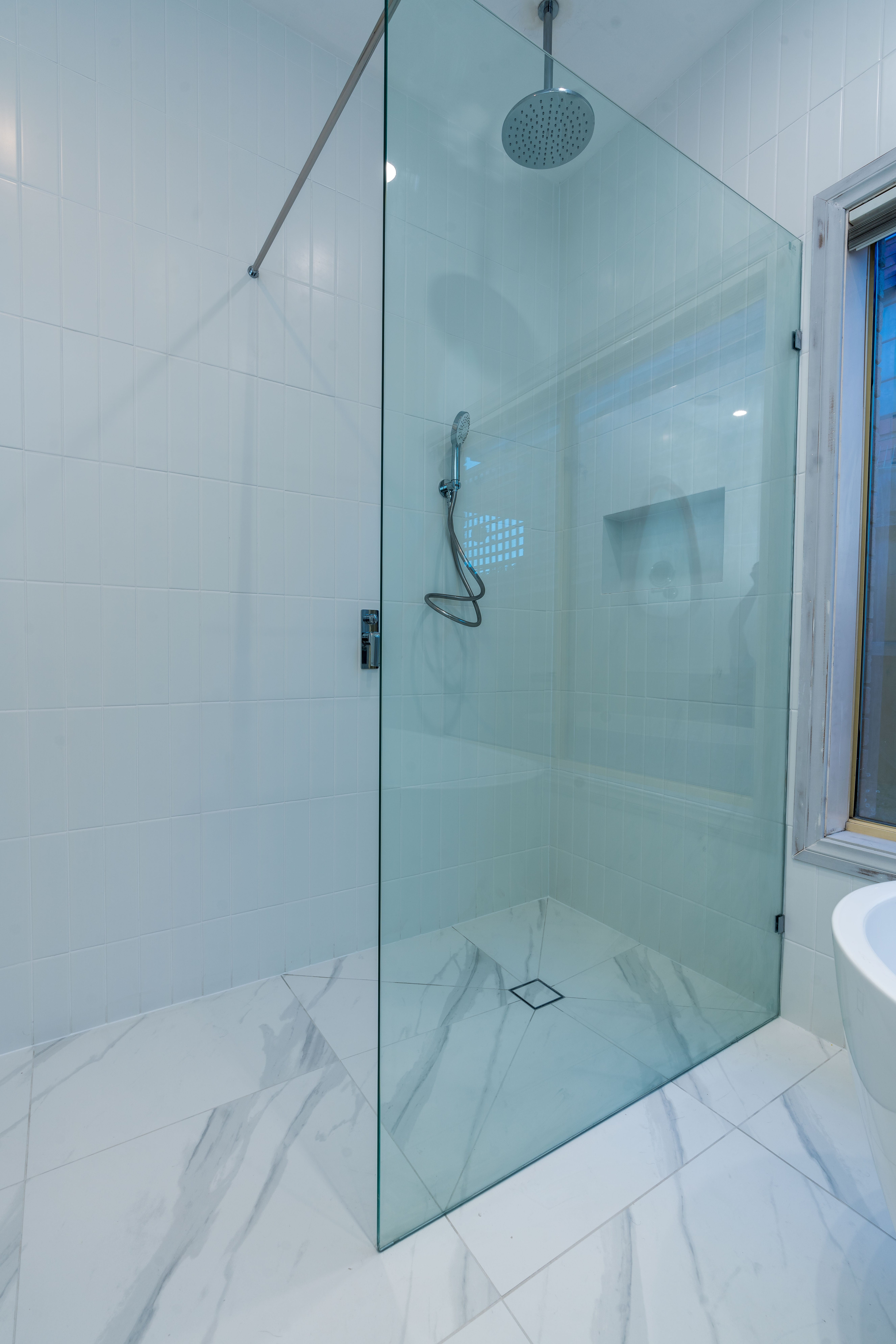 Small Bathroom Renovations Kew gallery