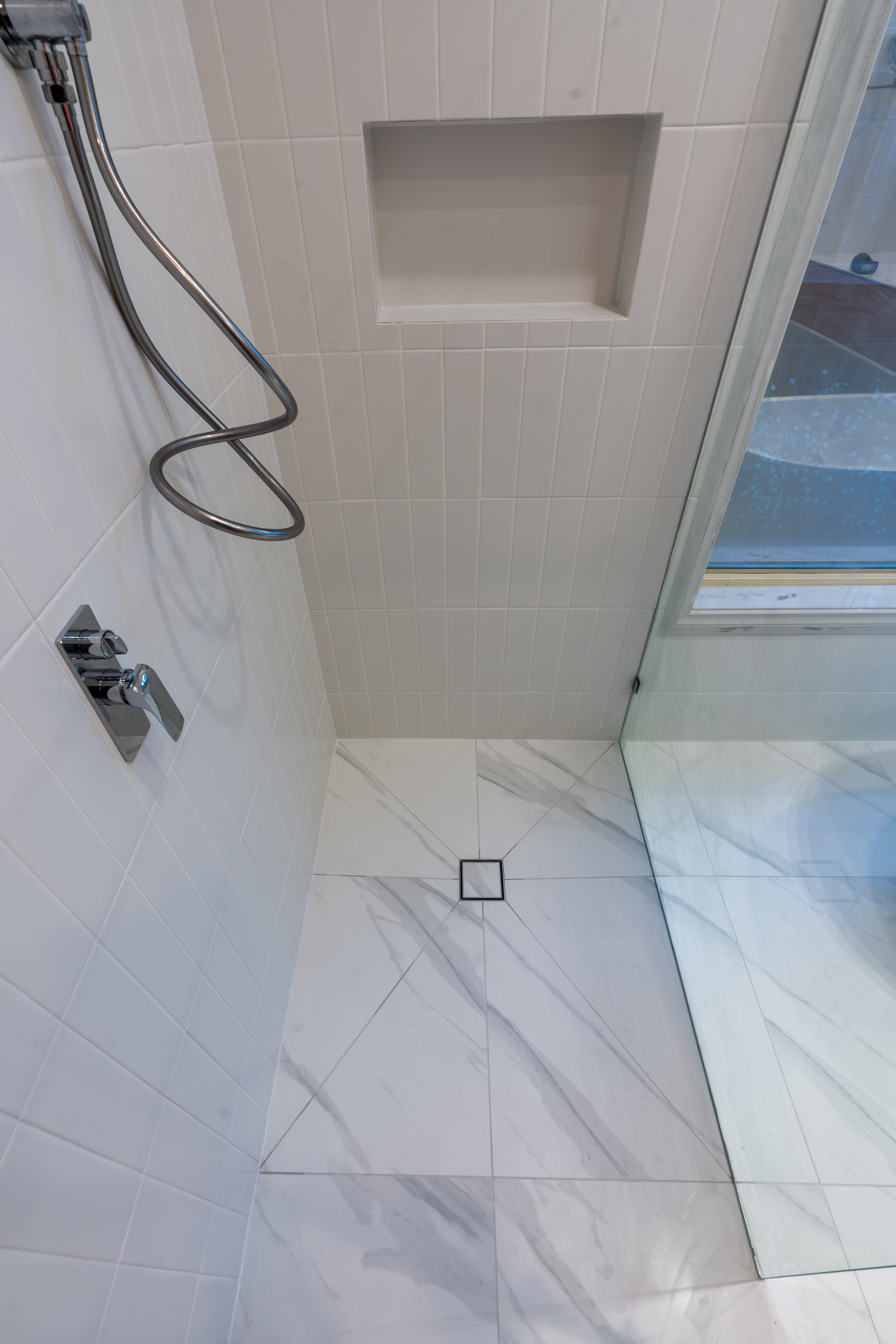 Bathroom Remodeling Kew gallery
